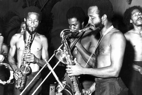 Count Ossie & The Mystic Revelation Of Rastafari - Tales Of Mozambique -2LP - Image 2