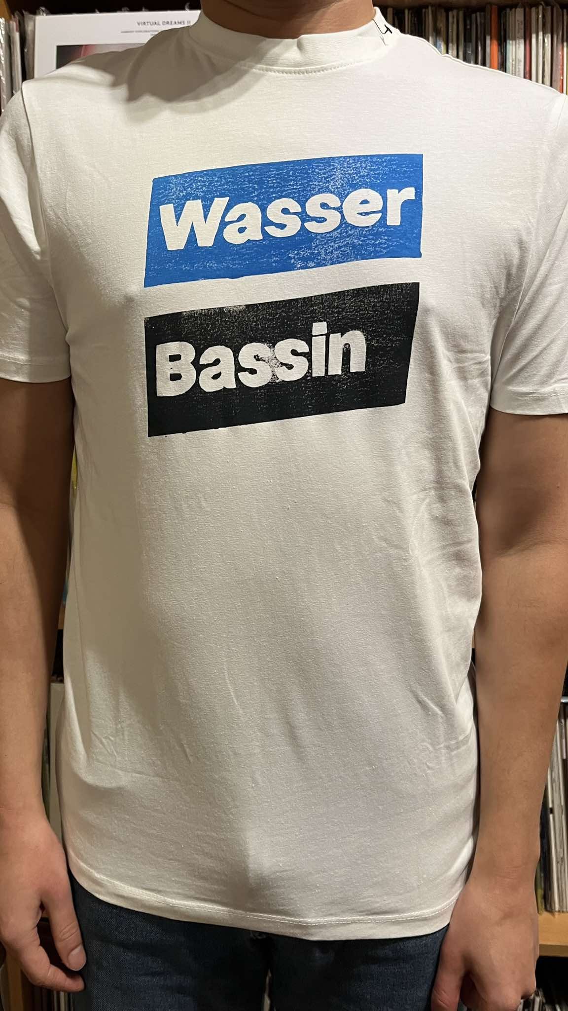 Wasser Bassin Logo - T-shirt (Blue/Red)